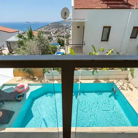 Luxury Two Bedroom Seaview In Kalkan וילה *