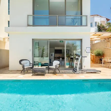 Luxury Two Bedroom Seaview In Kalkan וילה *