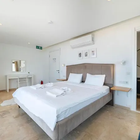 Luxury Two Bedroom Seaview In Kalkan קס
