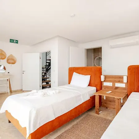 Luxury Two Bedroom Seaview In Kalkan וילה קס