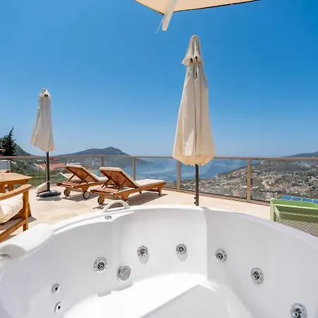 Luxury Two Bedroom Seaview In Kalkan וילה קס